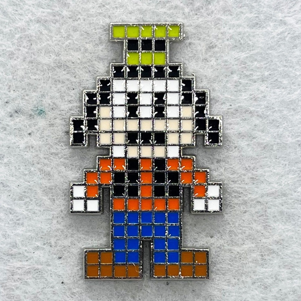 🔮 5/$25 Disney 8-bit Goofy Pin